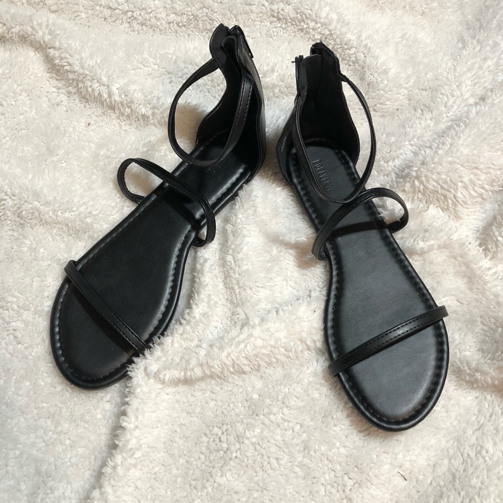 Black gladiator sandals